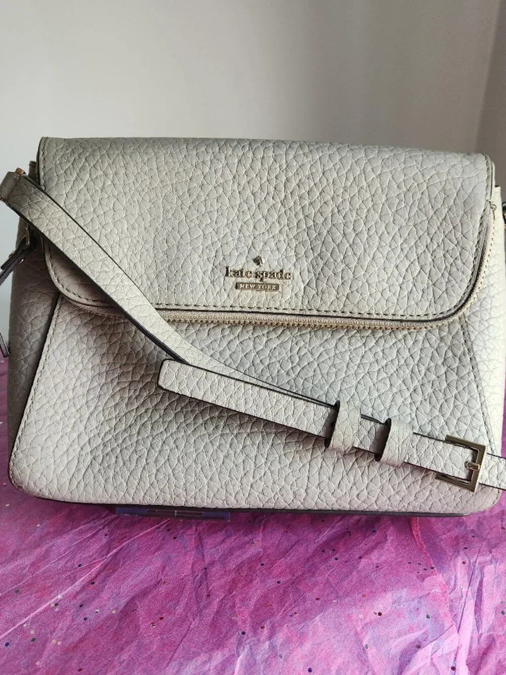 Kate Spade New York Carter Street Berrin Crossbody Bag, EUC - Picture 11 of 11